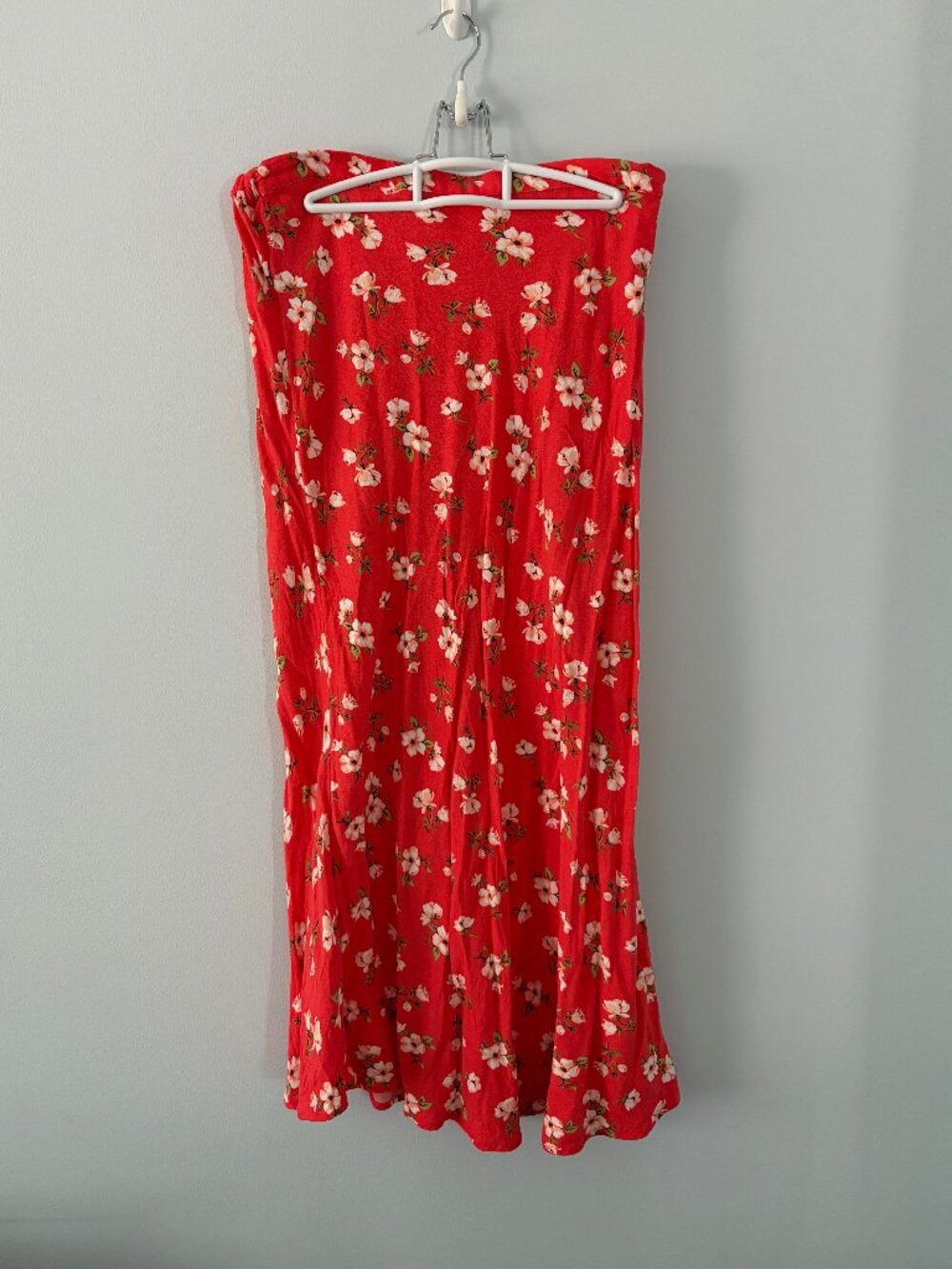 Old Navy Red Floral Midi Skirt Size M Tall Viscose Boho Work Casual